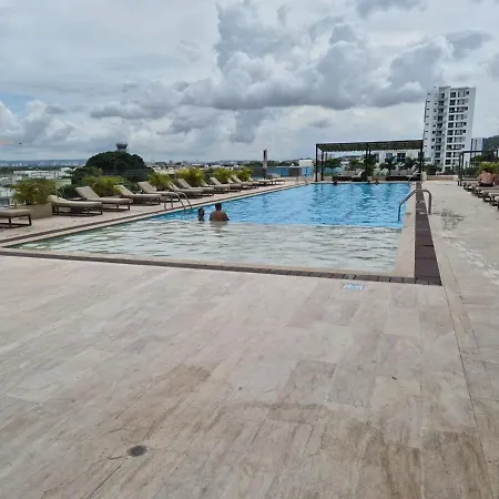 Azul Infinito Disfrutar En La Bella Cartagena