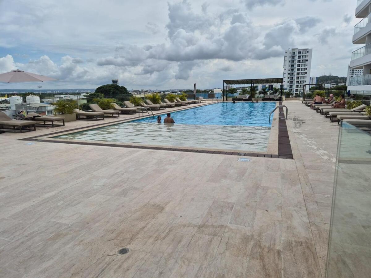 Azul Infinito Disfrutar En La Bella Cartagena